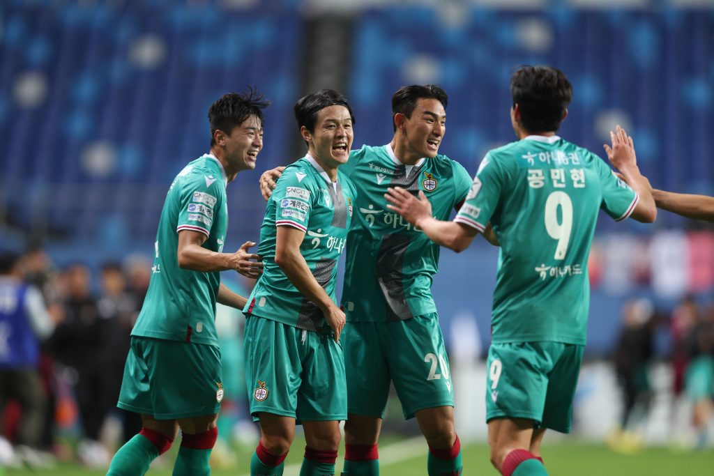 Dự đoán bóng đá Daejeon Citizen vs Pohang Steelers